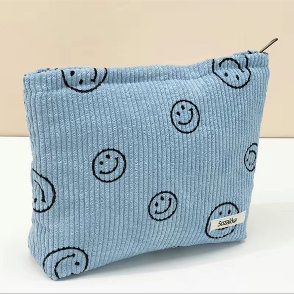 SALE💚 any 3 for $18 💚
 Accessories-Blue Smiley Face Cosmetic Makeup Bag - Picture 1 of 4